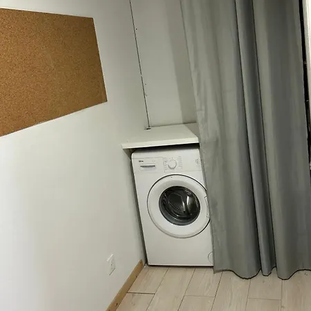 Maison De A 3 Kilometre Du Centre De Cognac , Jacuzzi Privee Et Disponible Sur Place Lägenhet