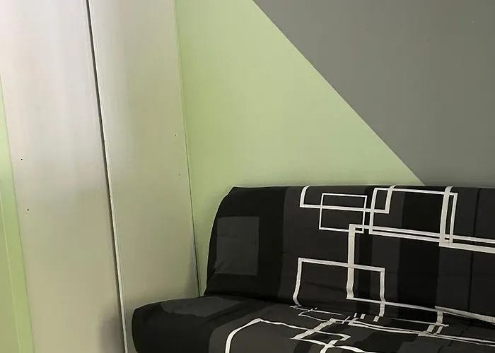 Apartamento Maison De A 3 Kilometre Du Centre De Cognac , Jacuzzi Privee Et Disponible Sur Place