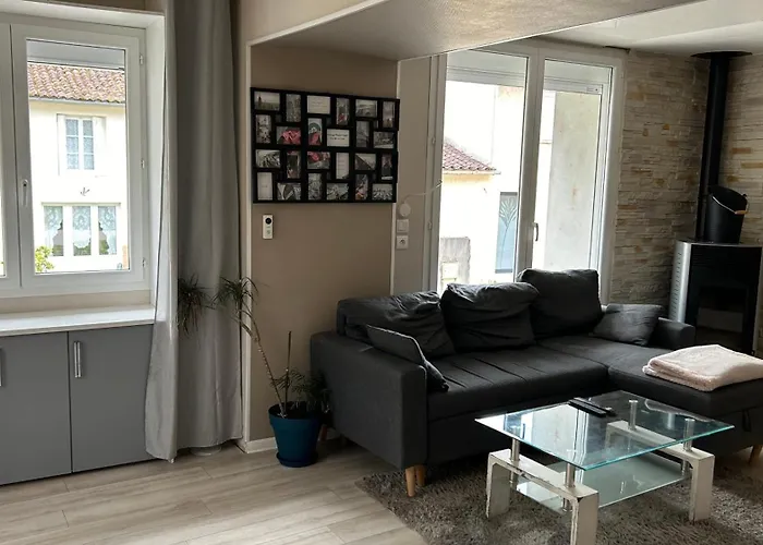 Maison De A 3 Kilometre Du Centre De Cognac , Jacuzzi Privee Et Disponible Sur Place Apartamento Saint-Brice (Charente)